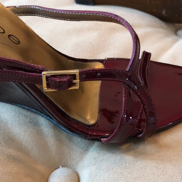 bebe Sexy Wedge Sandals Sz 6 - Picture 5 of 5